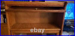 5 shelf Barrister Oak Bookcase. This is a very nice piece, not an antique