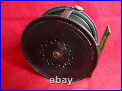 A VERY NICE VINTAGE 3 1/2 HELICAL BRAND PERFECT PATTERN 10b SALMON FLY REEL