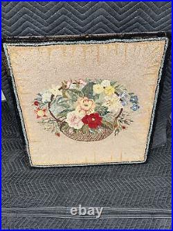 A Very Nice Antique American Folk Art Hooked Rug With A Floral Scene Circa 1930