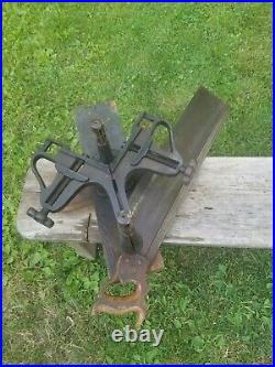 ANTIQUE E. C. MARSH 45 DEGREE Miter box with 24 Henry Disston saw. Very nice