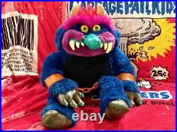 AWESOME RARE VINTAGE 1985 MY PET MONSTER With HANDCUFFS SHACKLES AMTOY VERY NICE