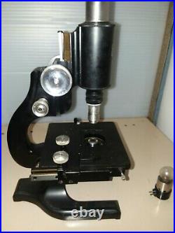 Antique 1933 Spencer Lens Co Microscope Black With Wooden Case. Very Nice