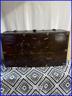 Antique Flat Top Steamer Trunk Stagecoach Chest with Inserts Vintage VERY NICE