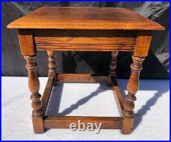 Antique Tiger Oak End Table Rustic Look Very Nice Condition