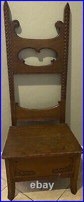 Antique / Vintage Deacon's chair Very Nice Pick Up Only