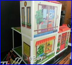 Barbie Surprise House Vintage 1970-72 Excellent Condition & Very Nice Orig Box