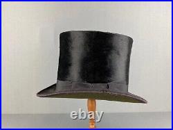 Beautifull Antique French Beaver Felt Top Hat with Leather Case, very nice cond
