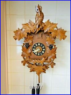 Cuckoo Clock Aesop's Owl, Fox And Grapes, Nice Gift, Very Collectable