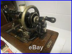 Davis Hand Crank Sewing Machinevery Nicecirca 1906