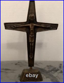 Jesus Christ Antique Bronze Crucifix Cross Very Solid, Nice Piece