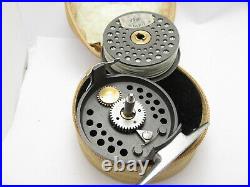 Orvis Battenkill 3/4 fly reel with line and case. Very nice