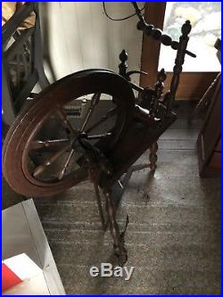 VERY NICE! Antique primitive flax/spinning wheel