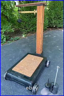 Very Nice Antique Fairbanks Platform Scale Vintage With Weights