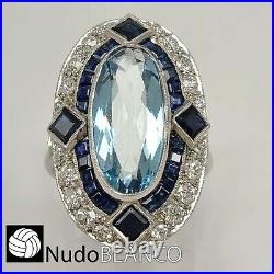 Very Nice Oval Ring With Natural Aquamarine Sapphires And Diamonds Platinum Hand