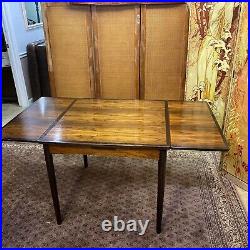 Very Nice Rosewood Mid Century Modern Dining Table Draw Leaf Square Denmark Mark
