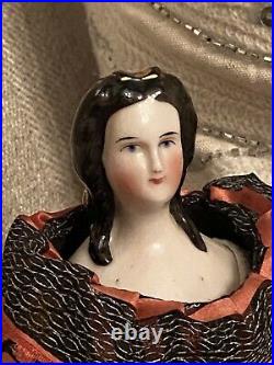 Very Rare 8.5 Early Ca 1860-70 China Doll W Unusual Hairstyle Nice Dress Snood