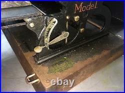 Very nice Ellams Model B19 antique / Vintage stensil duplicator