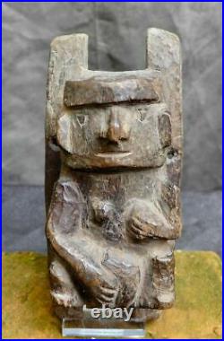 Very nice wood carving with a woman, Recuay-Huari, Peru 300-1100 AD
