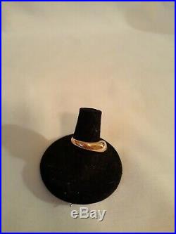 Vintage 14K Karat Solid Yellow Gold Ring with Diamond Very Nice! 5.55g