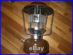 Vintage 1979 Coleman Lantern 275 & Gold Clamshell Case Very Nice Maybe New