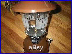Vintage 1979 Coleman Lantern 275 & Gold Clamshell Case Very Nice Maybe New