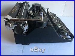 Vintage Antique Underwood Champion typewriter. Very Nice. See Pictures