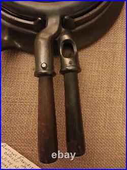 Vintage Favorite Piqua Ware Offset Handles Waffle Iron Very Scarce to Find NICE