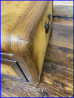 Vintage Old World Map chest drawer in very nice condition, 24.5 x 18 x 10.5