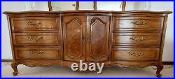 Vintage Thomasville King Size Bedroom Set 8 Pieces Very Nice