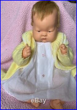 Vintage Vogue Baby Dear Doll Eloise Wilkins 1960 18 original outfit Very Nice