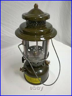 Vintage coleman lantern US military 1973 very nice
