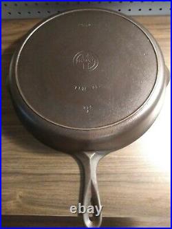 Vtg. Griswold No. 12 Skillet 719A w Heat Ring / Small Logo /Very Nice / Seasoned
